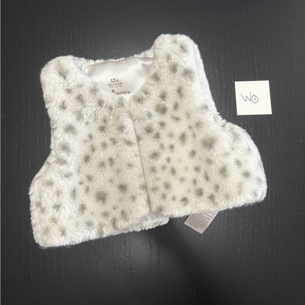 ⭐️4/$5.00⭐️ Baby Starters 12m White Faux Fur Vest